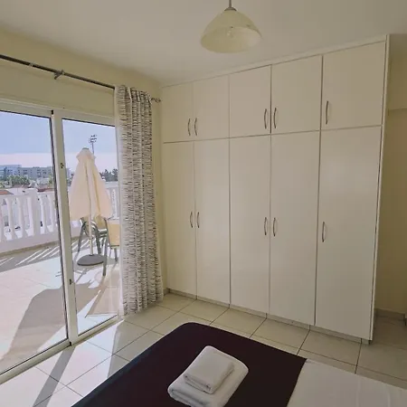 Nissi Golden Sands Privileges Daire *